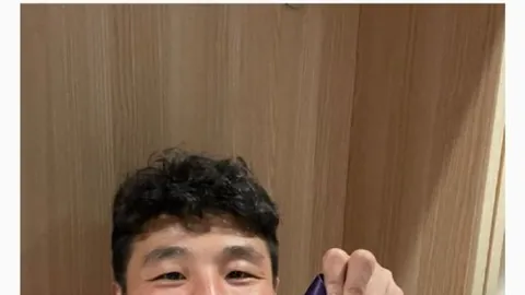 小米电竞手机新配色，电竞爱好者追捧
